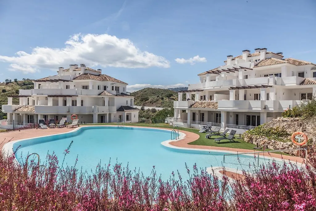 Apartment Vistas De Aloha Luxury Hotel Marbella